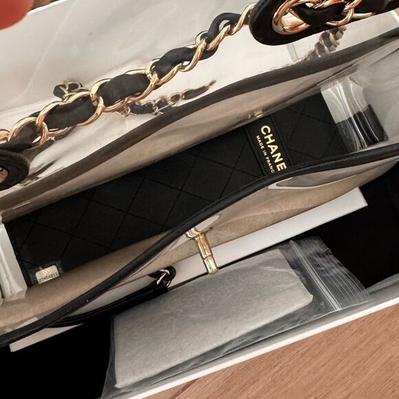 Chanel Timeless medium vinyl and black lambskin leather with real sand inside - Picture 6 of 12